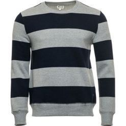 Mustang bluza męska, M, szara. Szare bluzy męskie Mustang, m, bez wzorów, bez ramiączek, bez kaptura. W wyprzedaży za 169.00 zł.