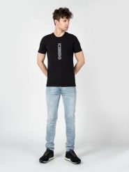 Iceberg T-Shirt "C-Neck" | F013639A | Mężczyzna | Czarny. Czarne t-shirty męskie Iceberg, m, bez wzorów, z bawełny, bez kołnierzyka, bez ramiączek. W wyprzedaży za 359.00 zł.