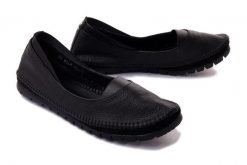 MACIEJKA 05840-01/00-1 czarny, baleriny damskie. Czarne balerinki damskie Maciejka, bez wzorów, z gumy, bez obcasa, bez zapięcia. Za 289.90 zł.