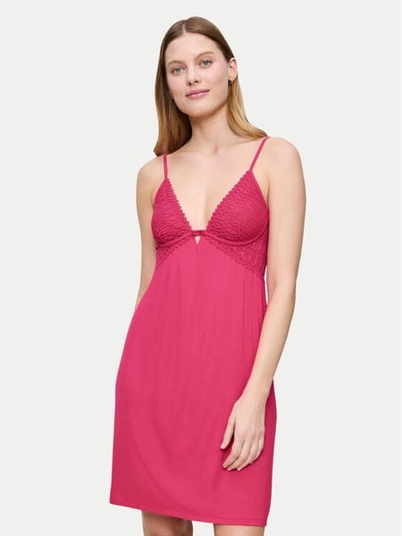 Triumph Koszula nocna Aura Spotlight 10225033 Różowy Regular Fit. Czerwone koszule nocne damskie Triumph, bez wzorów, bez ramiączek. Za 133.00 zł.