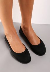 Czarne Balerinki Kissyxo. Czarne balerinki damskie Born2be, bez wzorów, bez obcasa, na płaskiej podeszwie, bez zapięcia. Za 19.99 zł.