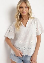 Biała Ażurowa Bluzka z Bawełny z Krótkim Rękawem Tinalese. Białe bluzki damskie Born2be, s, w ażurowe wzory, z bawełny, eleganckie, bez kołnierzyka, bez ramiączek. Za 84.99 zł.
