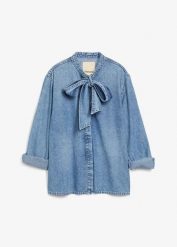 Bluzka jeansowa z czystej bawełny. Niebieskie bluzki damskie bonprix, bez wzorów, z bawełny, bez kołnierzyka, bez ramiączek. Za 127.99 zł.