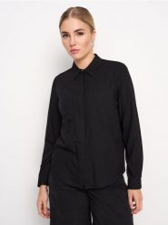 Wiskozowa koszula z kieszeniami - czarny. Czarne koszule damskie Sinsay, l, bez wzorów, z wiskozy, bez kołnierzyka, bez ramiączek. Za 29.99 zł.