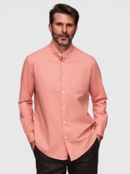 Męska koszula lniana ze stójką i kieszenią REGULAR FIT – brzoskwiniowa V1 - Rozmiar: XXL. Czerwone koszule męskie Ombre Clothing, na lato, m, bez wzorów, z bawełny, biznesowe, bez kołnierzyka, bez ramiączek. Za 229.99 zł.