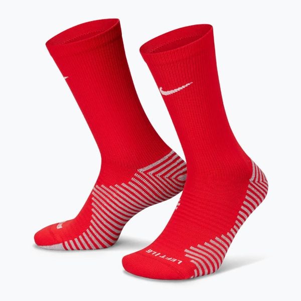 Skarpety piłkarskie Nike Strike Soccer Crew. Czerwone skarpetki damskie Nike, bez wzorów. Za 43.99 zł.
