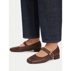 Baleriny U.S. Polo Assn. Brązowe balerinki damskie U.S. Polo Assn., bez wzorów, bez obcasa, bez zapięcia. Za 299.99 zł.