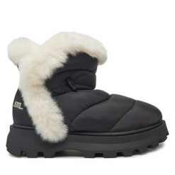 Śniegowce Steve Madden. Czarne śniegowce damskie Steve Madden, bez zapięcia. Za 669.99 zł.