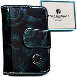 Portfel damski Peterson PTN PS115-FDS zielony. Zielone portfele damskie Peterson, ze skóry. Za 99.99 zł.