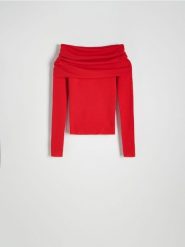 Sweter z domieszką wełny - czerwony. Czerwone swetry nierozpinane damskie Reserved, l, bez wzorów, z dzianiny, bez kołnierzyka, bez ramiączek. W wyprzedaży za 49.99 zł.