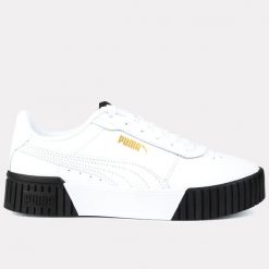 Buty damskie sportowe trampki Puma CARINA. Białe obuwie sportowe damskie Puma, bez wzorów, bez zapięcia, trekkingowe. W wyprzedaży za 189.00 zł.