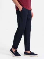 Męskie spodnie chino z gumką w pasie SLIM FIT - granatowe V3 - Rozmiar: XL. Niebieskie eleganckie spodnie męskie Ombre Clothing, bez wzorów, z bawełny. W wyprzedaży za 219.99 zł.