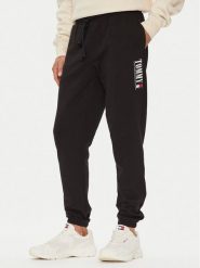 Tommy Jeans Spodnie dresowe Dna Graphic DM0DM22145 Czarny Slim Fit. Czarne spodnie sportowe męskie Tommy Jeans, m, bez wzorów, z bawełny. Za 229.99 zł.