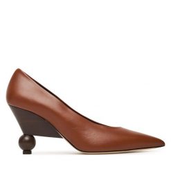 Czółenka Weekend Max Mara. Brązowe czółenka damskie Weekend Max Mara, bez wzorów, bez obcasa, bez zapięcia. Za 1,969.00 zł.