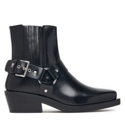 Botki Tommy Jeans. Czarne botki damskie Tommy Jeans, bez wzorów, z jeansu, bez obcasa, na płaskiej podeszwie, bez zapięcia. Za 799.99 zł.