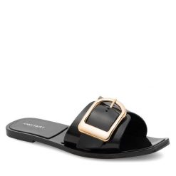 Klapki JENNY. Czarne klapki damskie Jenny, bez wzorów, bez obcasa, bez zapięcia. Za 49.99 zł.