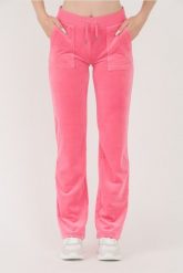 JUICY COUTURE Różowe spodnie dresowe Del Ray Pocketed Pant. Czerwone spodnie dresowe damskie Juicy Couture, bez wzorów, z dresówki. W wyprzedaży za 350.99 zł.