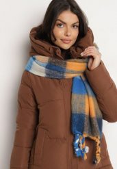 Niebiesko-Granatowy Szalik w Kratę z Ozdobną Plecionką Eveltinae. Niebieskie szaliki damskie Born2be, bez wzorów, z jeansu. Za 39.99 zł.