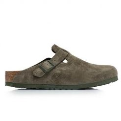 Klapki męskie Birkenstock Boston BS Modern Seude. Zielone klapki męskie Birkenstock, bez wzorów, z materiału, bez zapięcia. Za 707.50 zł.