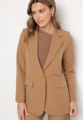 Brązowa Marynarka Jednorzędowa ze Wzorem Pasków Viviella. Brązowe marynarki i żakiety damskie Born2be, bez wzorów, z jeansu, eleganckie, bez kołnierzyka, bez ramiączek. Za 99.99 zł.