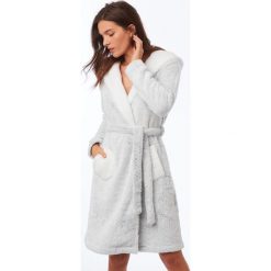 Etam - Szlafrok Ostine. Szlafroki damskie Etam. W wyprzedaży za 179.90 zł.