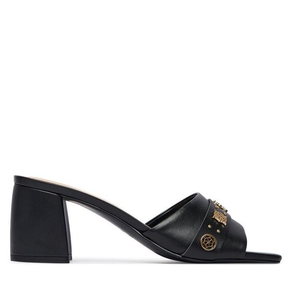 Klapki Guess. Czarne klapki damskie Guess, z aplikacjami, bez obcasa, bez zapięcia. Za 439.99 zł.