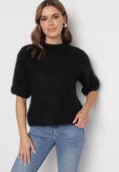 Czarny Moherowy Sweter o Kroju Nietoperza z Rękawami 3/4 Eleanira. Czarne swetry nierozpinane damskie Born2be, na zimę, uniwersalny, z aplikacjami, z jeansu, eleganckie, bez kołnierzyka, bez ramiączek. Za 279.99 zł.