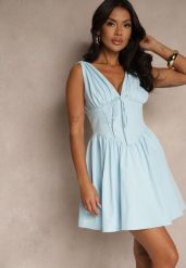Niebieska Rozkloszowana Sukienka Vices Bez Rękawów Zdobiona Kokardką Folawenna. Niebieskie sukienki damskie Renee, na co dzień, l, z aplikacjami, eleganckie, bez kołnierzyka, bez ramiączek, mini, rozkloszowane. Za 89.99 zł.