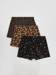 Bokserki ze świątecznym wzorem 3 pack - beżowy. Brązowe bokserki męskie Reserved, bez wzorów. Za 79.99 zł.