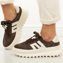 Brązowe skórzane półbuty damskie Vinceza 79608. Brązowe półbuty damskie VINCEZA, na jesień, bez wzorów, z jeansu, eleganckie, bez obcasa, bez zapięcia. Za 249.00 zł.