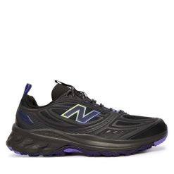 Buty do biegania New Balance. Czarne obuwie sportowe damskie New Balance, bez wzorów, bez zapięcia, do biegania. Za 349.99 zł.