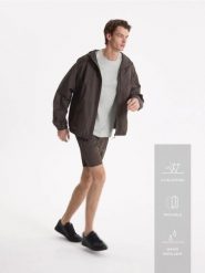 Kurtka wiatrówka - brązowy. Brązowe kurtki męskie Reserved, l, bez wzorów, z tkaniny, bez kaptura. Za 239.99 zł.