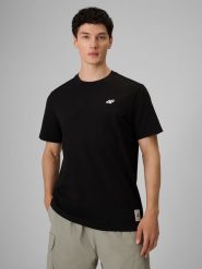 4F T-shirt relaxed z nadrukiem męski - czarny S. Czarne t-shirty męskie 4F, m, bez wzorów, z bawełny, bez kołnierzyka, bez ramiączek. Za 79.99 zł.
