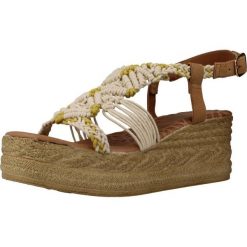 Sandały MTNG 50595M Beżowy. Brązowe sandały damskie mtng, bez wzorów, z tkaniny, bez obcasa, bez zapięcia. Za 177.99 zł.