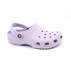 Sandały Kobieta Crocs Classic fioletowy. Fioletowe sandały damskie Crocs, bez wzorów, z materiału, bez obcasa, bez zapięcia. Za 283.00 zł.