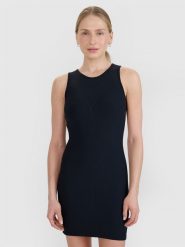 4F Sukienka mini z prążkowanej dzianiny damska - czarna S. Czarne sukienki damskie 4F, na co dzień, s, bez wzorów, z dzianiny, eleganckie, bez kołnierzyka, bez ramiączek, maxi, dopasowane. W wyprzedaży za 59.99 zł.