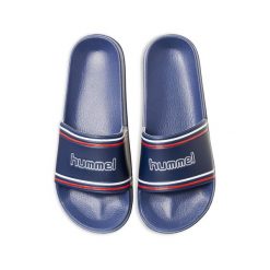 Klapki męskie sportowe na basen Hummel Pool Slide Retro. Niebieskie klapki męskie Hummel, bez wzorów, bez zapięcia. Za 76.00 zł.