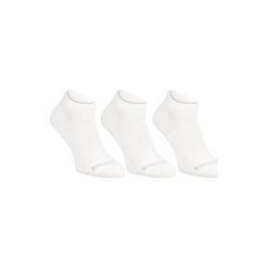 Skarpety sportowe RS160 3 pary. Białe skarpetki damskie ARTENGO, bez wzorów, z bawełny. Za 14.99 zł.