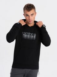 Nierozpinana bluza męska z kapturem i nadrukiem - czarna V3. Czarne bluzy męskie Ombre Clothing, m, bez wzorów, z bawełny, z kapturem. W wyprzedaży za 49.99 zł.