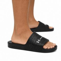Klapki męskie sportowe Under Armour UA ARMR SLIDE LITE. Czarne klapki męskie Under Armour, bez wzorów, z materiału, bez zapięcia. Za 79.00 zł.