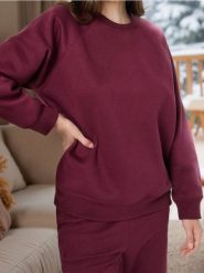 Bluza crewneck - bordowy. Czerwone bluzy damskie Sinsay, l, bez wzorów, sportowe, bez ramiączek, bez kaptura. W wyprzedaży za 15.99 zł.