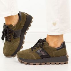 Khaki skórzane sneakersy damskie Filippo Dp7983/26. Brązowe obuwie sportowe damskie Filippo, na jesień, bez wzorów, z dzianiny, z okrągłym noskiem, bez zapięcia. Za 299.00 zł.