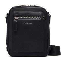 Saszetka Calvin Klein. Czarne saszetki i nerki męskie Calvin Klein, bez wzorów. Za 329.99 zł.