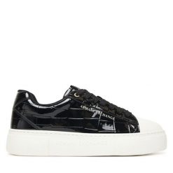 Trampki Armani Exchange. Czarne trampki i tenisówki damskie Armani Exchange, bez wzorów, bez zapięcia. Za 759.99 zł.