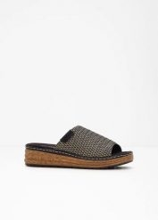 Klapki Rieker na koturnie. Czarne klapki damskie bonprix, na lato, z aplikacjami, bez obcasa, na koturnie, bez zapięcia. Za 249.99 zł.