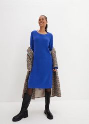 Sukienka dzianinowa oversized w prążek. Niebieskie sukienki damskie bonprix, bez wzorów, z dzianiny, bez kołnierzyka, bez ramiączek. Za 147.99 zł.