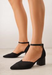 Czarne Czółenka ze Sportowej Tkaniny VICES na Słupku z Paskiem przy Kostce Loraira. Czarne czółenka damskie Renee, bez wzorów, z tkaniny, eleganckie, bez obcasa, na słupku, bez zapięcia. Za 119.99 zł.