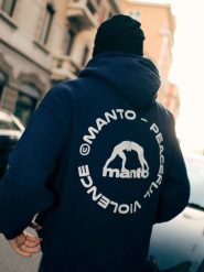 MANTO bluza z kapturem LABEL 25 OVERSIZE granatowa. Niebieskie bluzy damskie Manto, xl, bez wzorów, z bawełny, bez ramiączek, z kapturem. Za 299.00 zł.