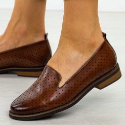 Brązowe ażurowe półbuty damskie Potocki 12592. Brązowe półbuty damskie POTOCKI, na wiosnę, w ażurowe wzory, z jeansu, biznesowe, bez obcasa, na płaskiej podeszwie, bez zapięcia. Za 169.00 zł.