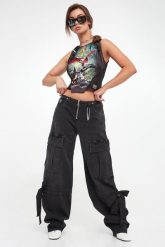 Jeansy damskie cargo VERSACE JEANS COUTURE. Jeansy damskie Versace Jeans Couture, bez wzorów, z jeansu. W wyprzedaży za 1,314.50 zł.